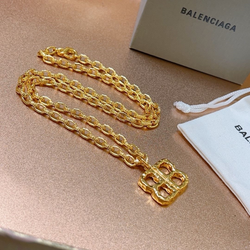 Ba1en*iaga necklaces